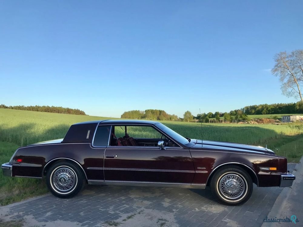 1980' Oldsmobile Toronado photo #3