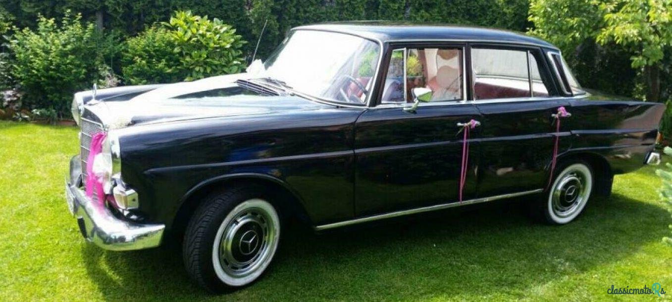 1966' Mercedes-Benz 200 photo #4