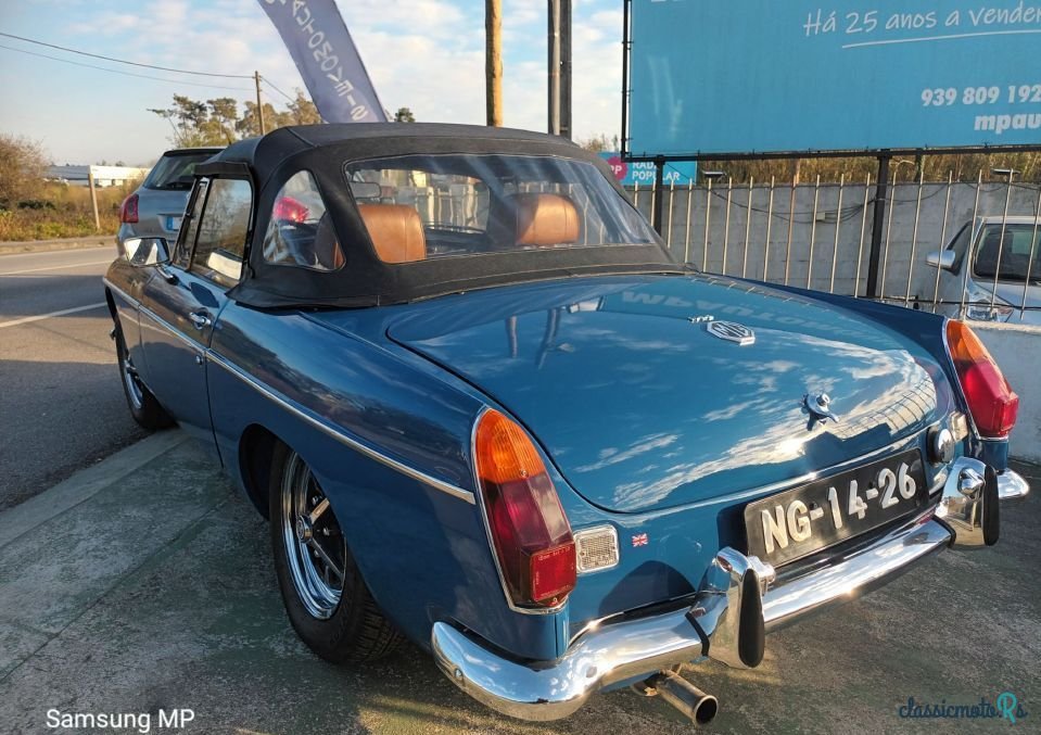 1973' MG MGB photo #4