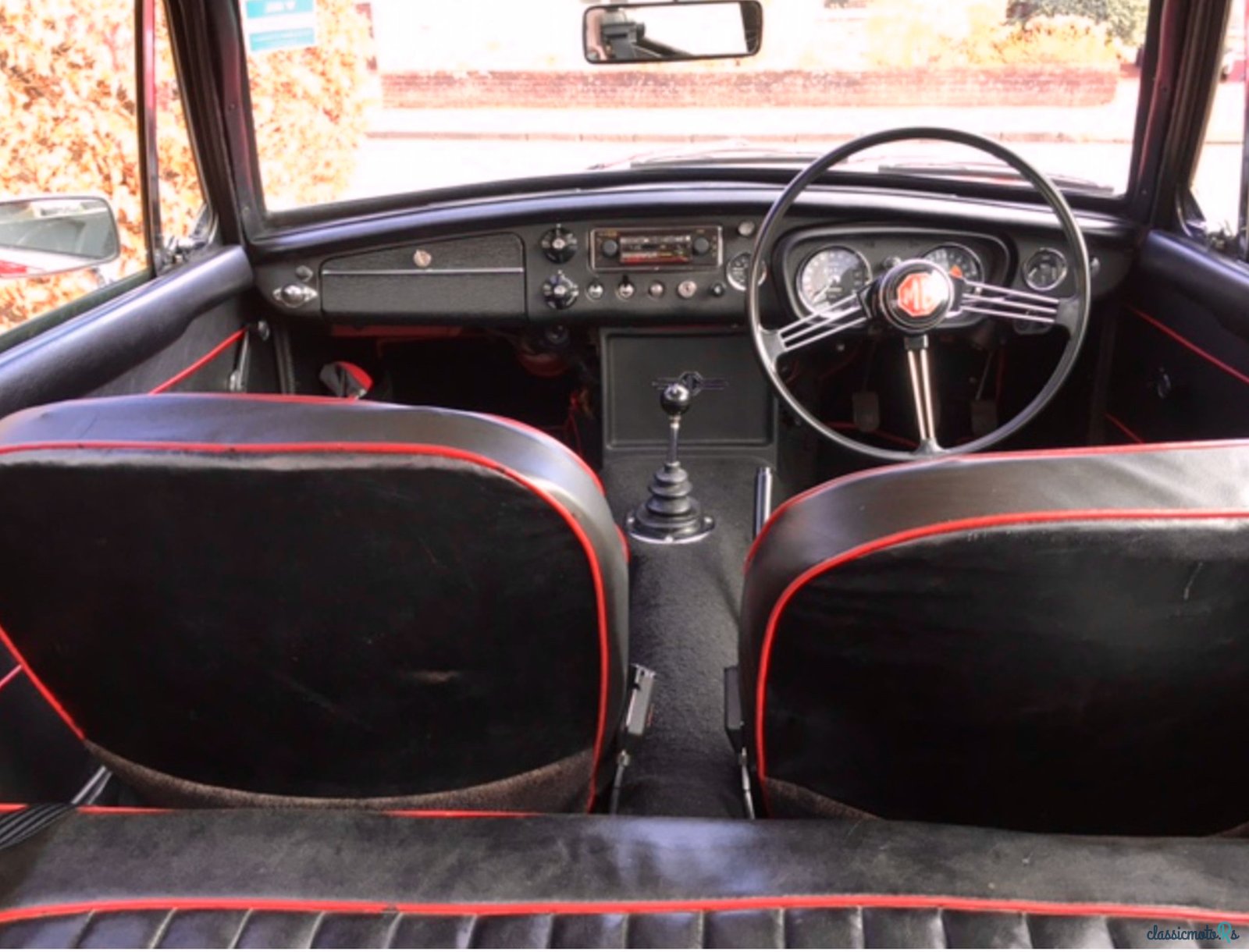 1968' MG MGC photo #5