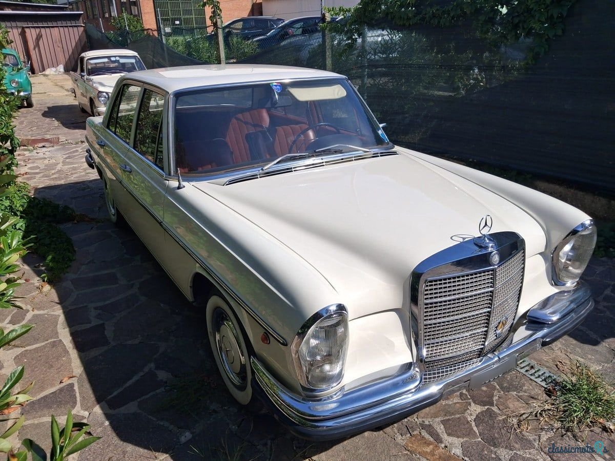1968' Mercedes-Benz 280 photo #4