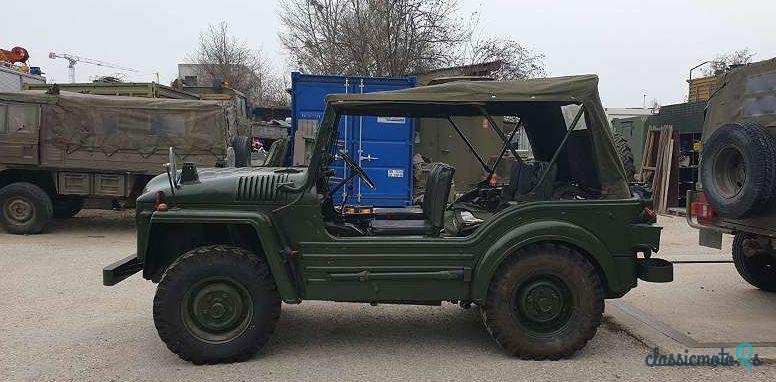 1957' Austin photo #3