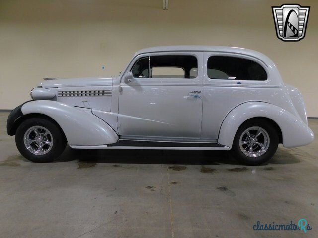 1938' Chevrolet Master Deluxe photo #5