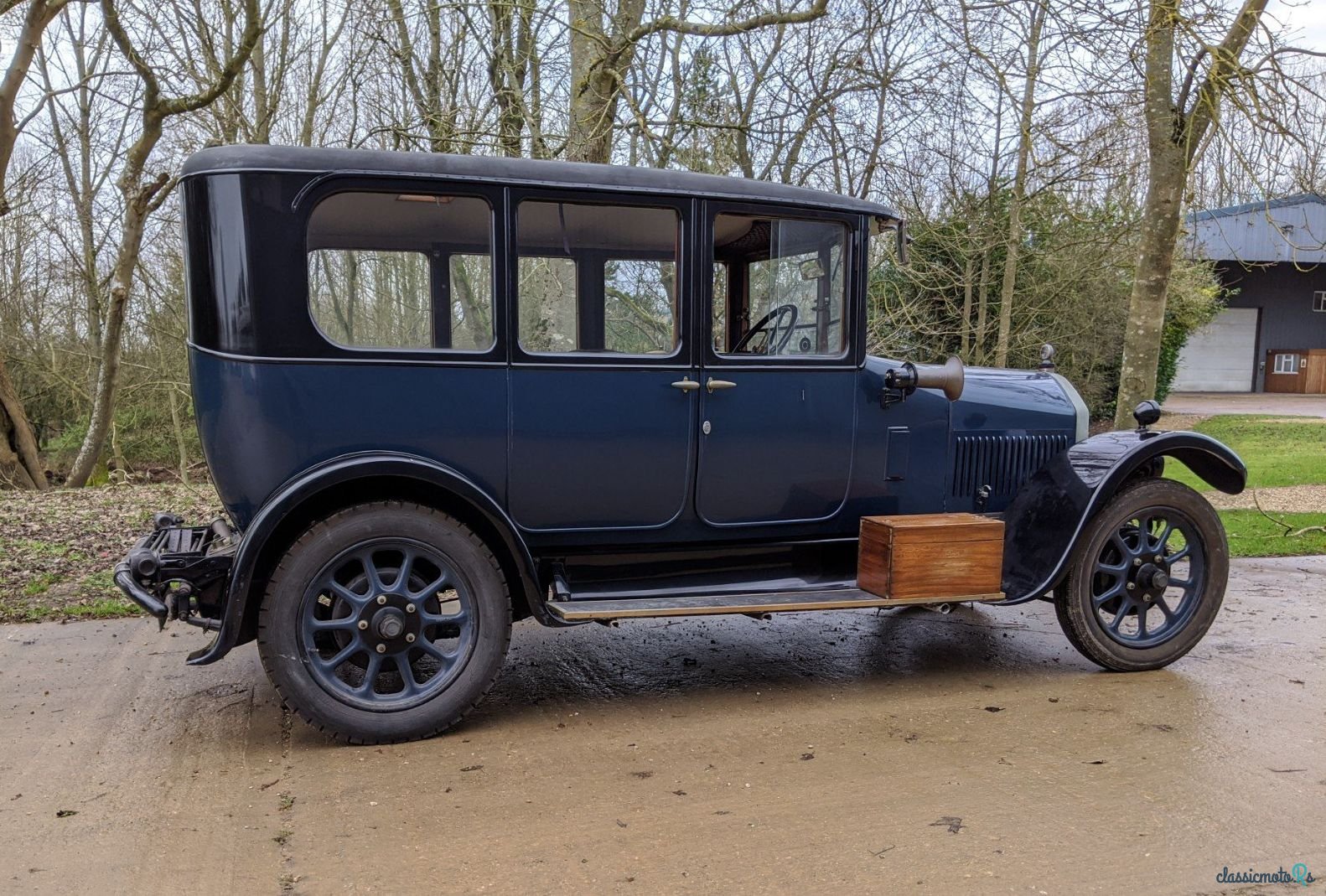 1927' Humber 14/40 Six Light Saloon photo #5