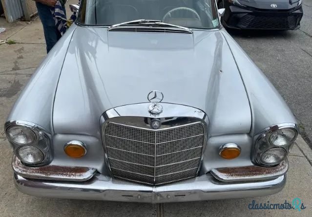 1965' Mercedes-Benz 220SE W111 photo #6