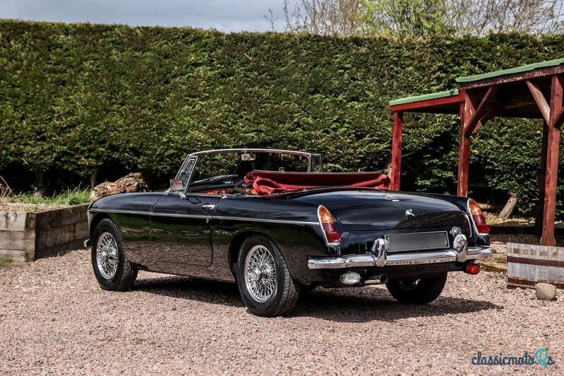1964' MG MGB photo #4