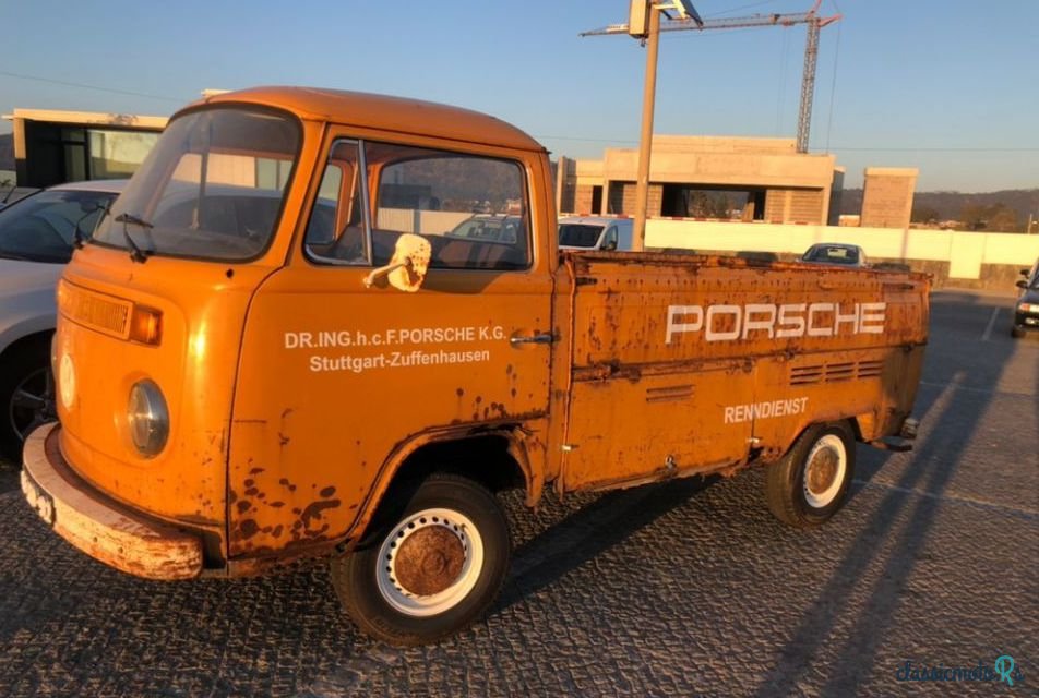 1977' Volkswagen Type-2 photo #1