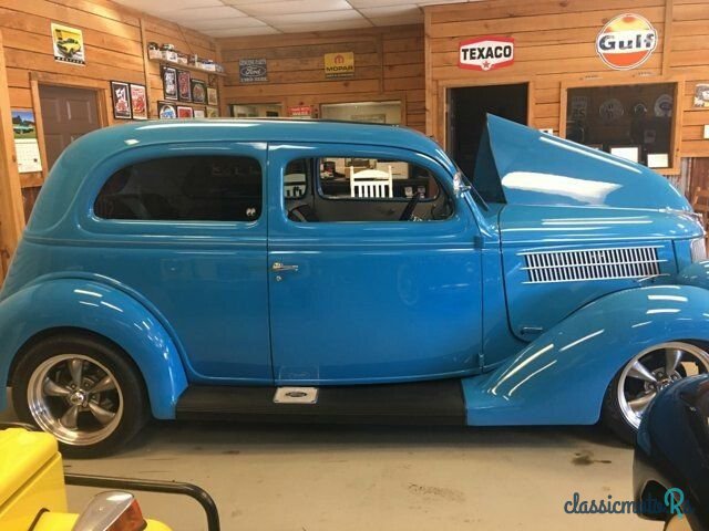 1936' Ford Model 68 photo #3