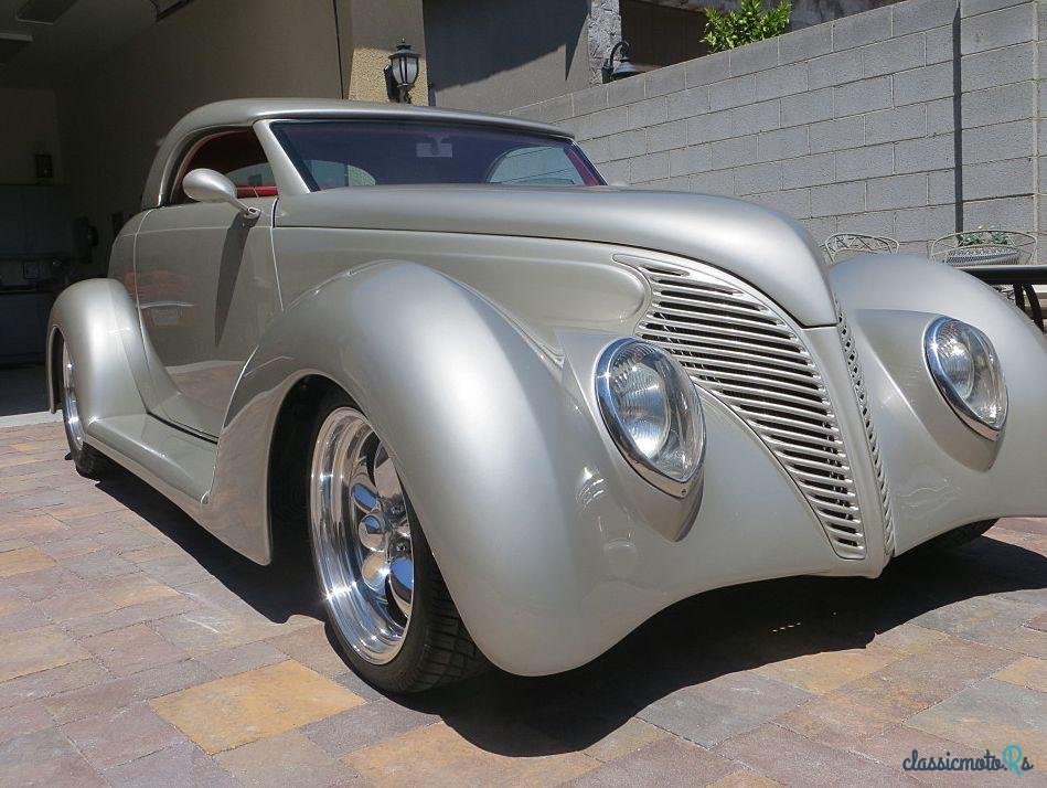 1939' Ford Custom photo #3