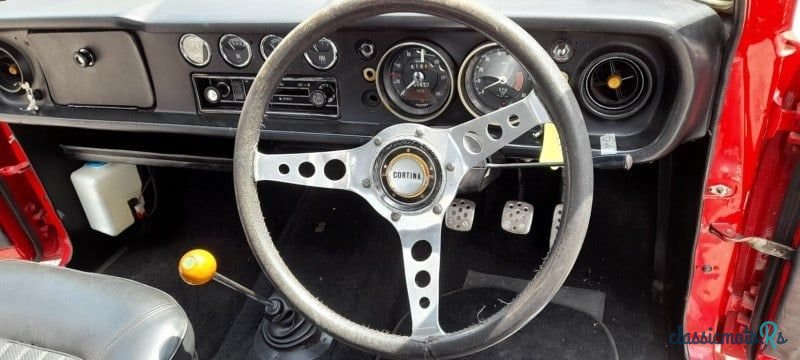 1970' Ford Cortina photo #2