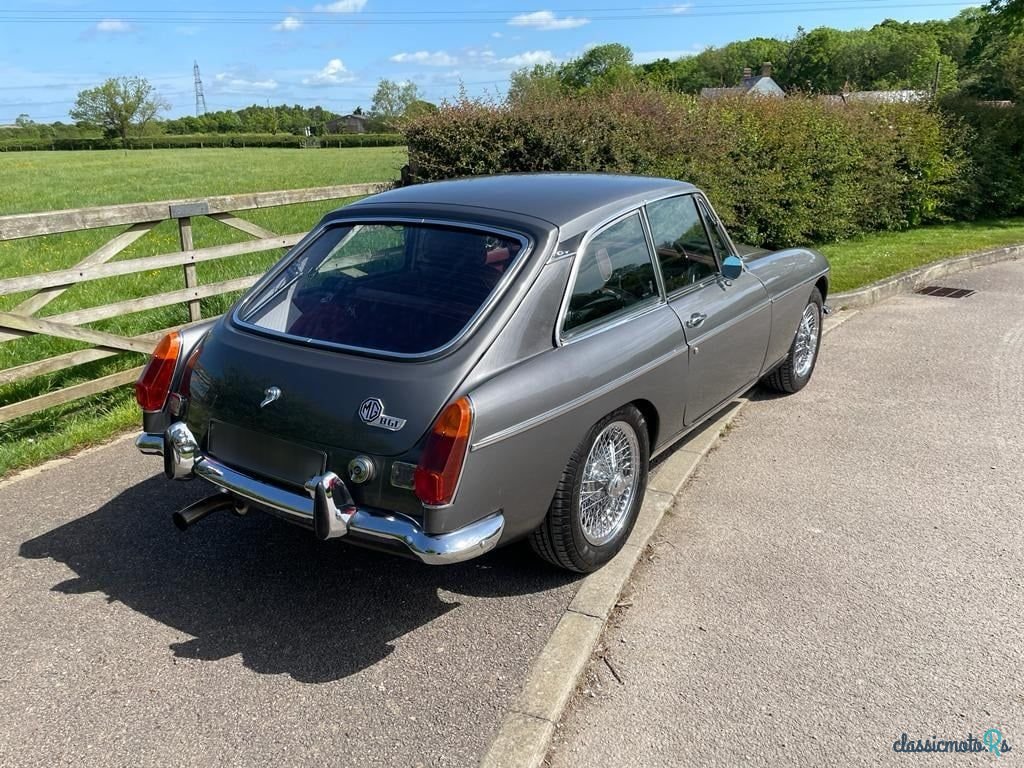 1970' MG MGB photo #5