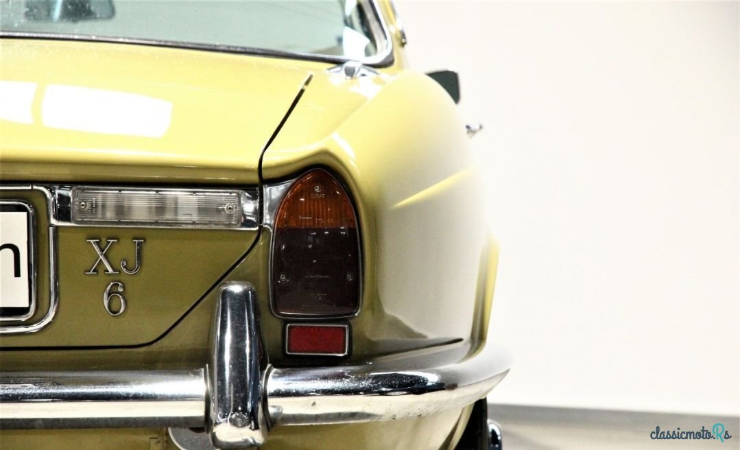 1974' Jaguar XJ photo #6