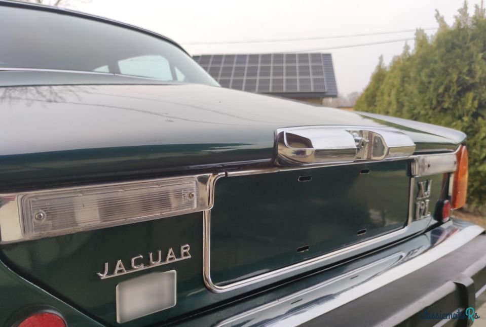 1974' Jaguar XJ photo #2