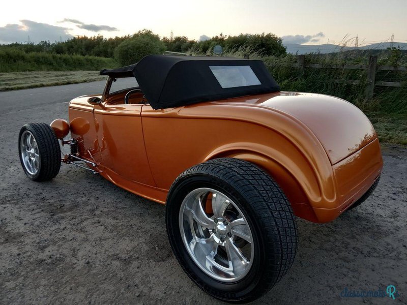 1947' Ford Roadster photo #3