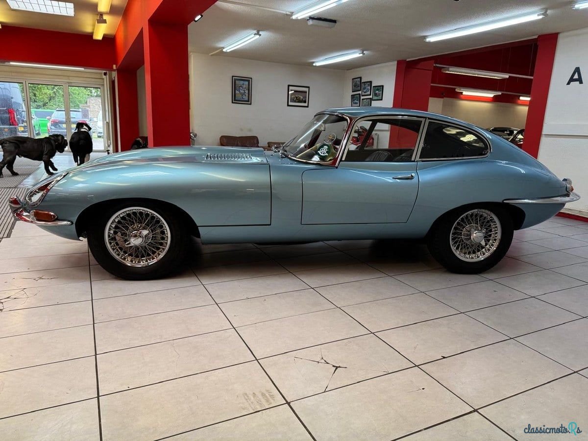 1965' Jaguar E-Type photo #5