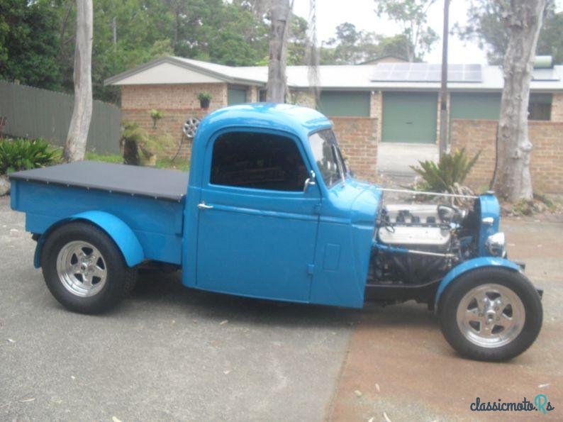 1942' Chevrolet Pick Up photo #1