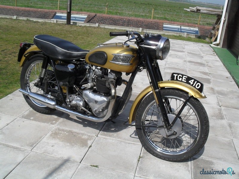 1957' Triumph photo #1