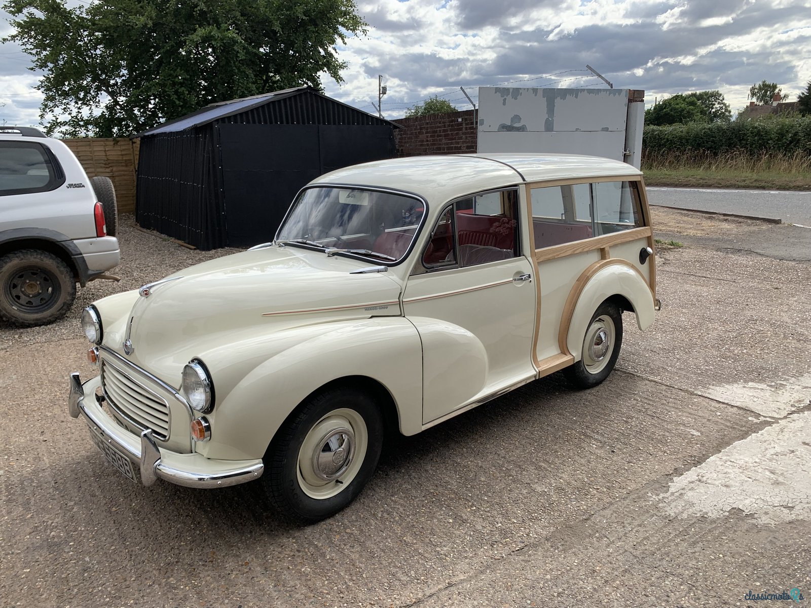 1964' Morris Minor Traveller photo #1