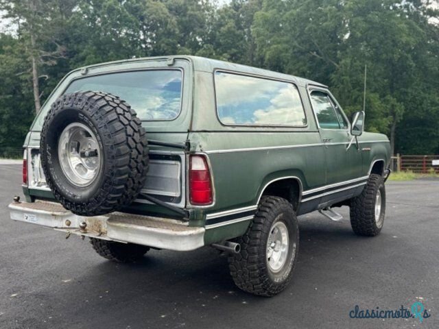 1977' Dodge Ramcharger photo #6