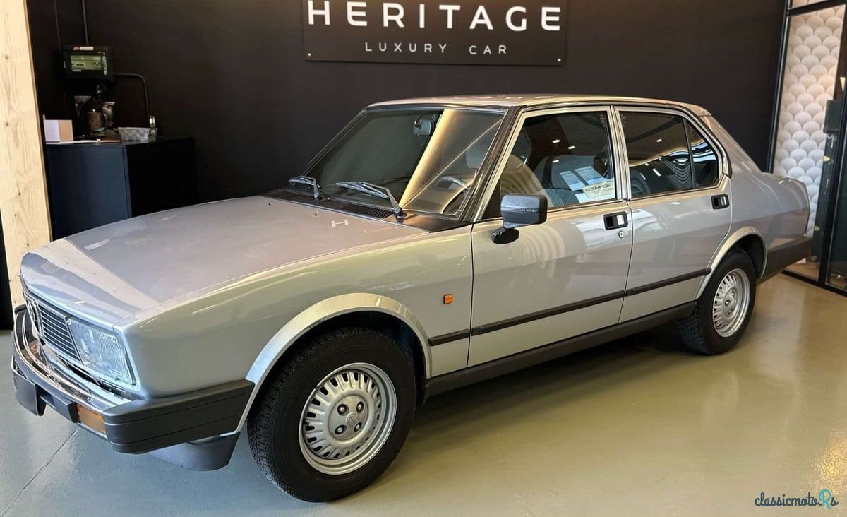 1984' Alfa Romeo Alfetta photo #3