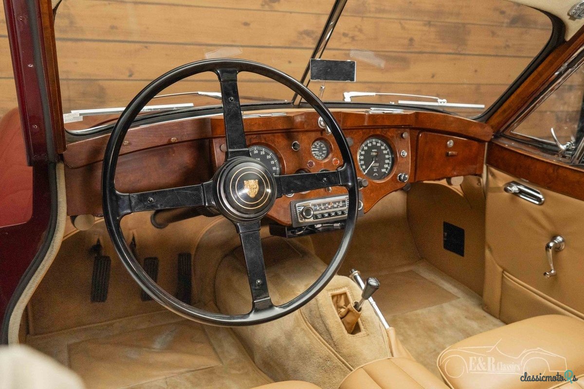 1956' Jaguar Xk140 photo #2