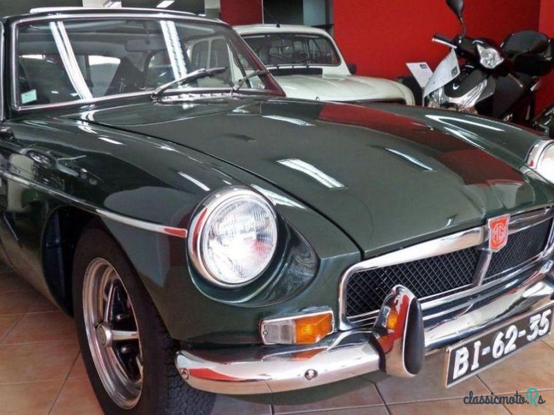 1971' MG MGB Gt photo #1