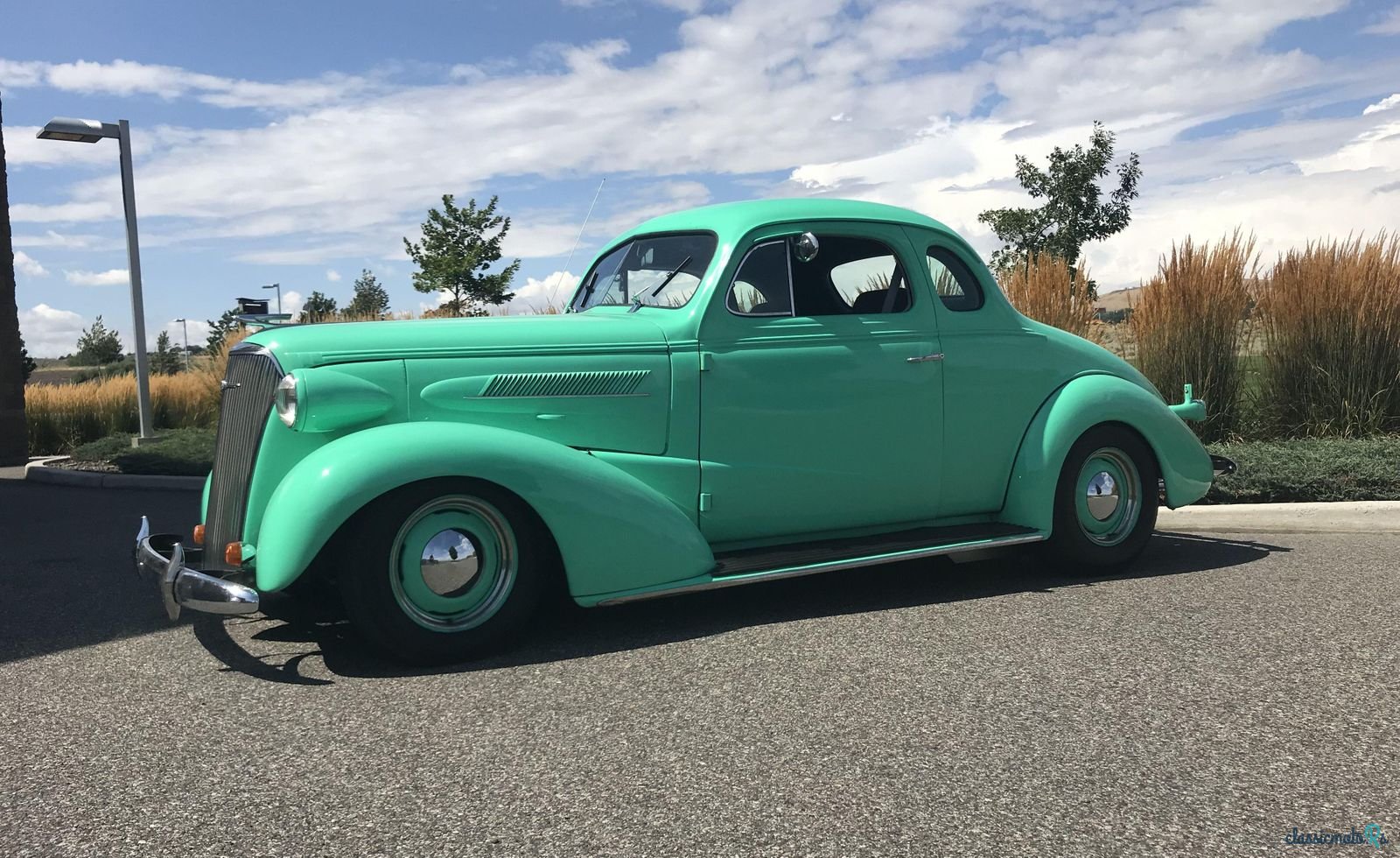 1937' Chevrolet Master Deluxe photo #2