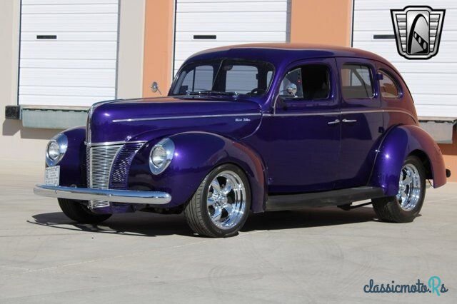 1940' Ford Deluxe photo #2