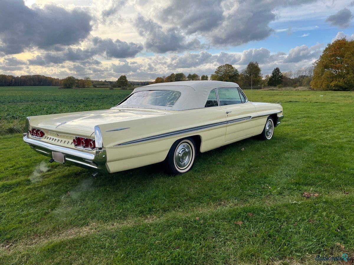 1961' Pontiac Bonneville photo #4