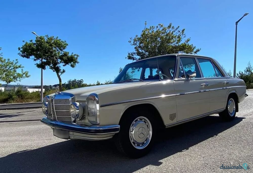 1970' Mercedes-Benz 220 photo #1