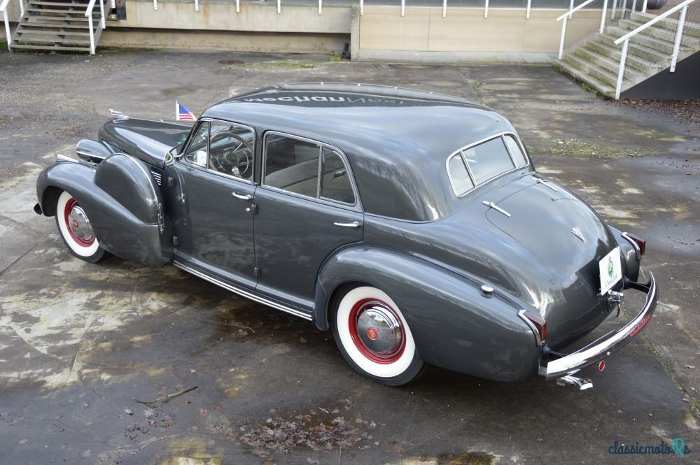 1940' Cadillac Sixty Special photo #2
