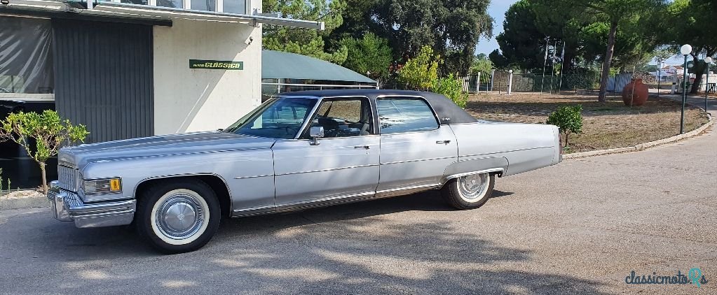 1976' Cadillac Fleetwood photo #2