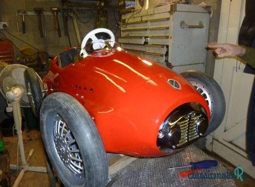 1950' Ferrari Pedal Car photo #2