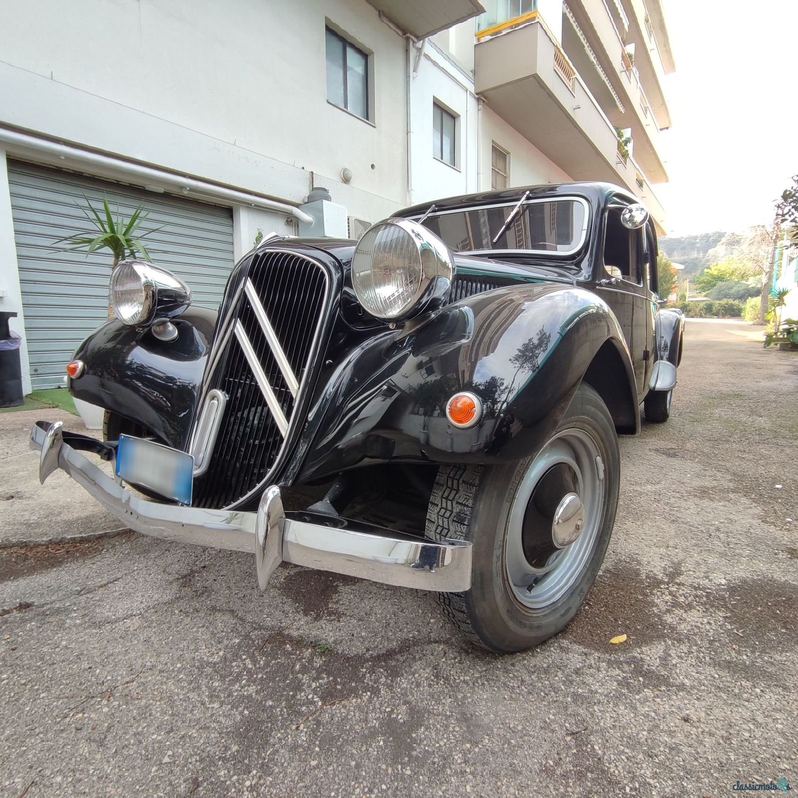 1954' Citroen Traction photo #1