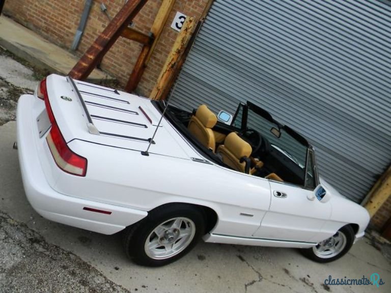 1990' Alfa Romeo Spider photo #2