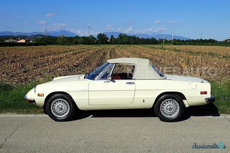 1979' Alfa Romeo Spider photo #2