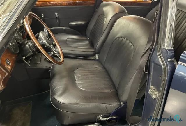 1960' Jaguar Mk II photo #5