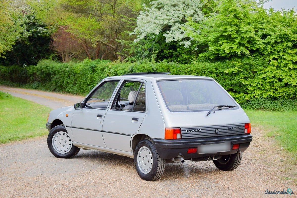 1990' Peugeot 205 photo #5