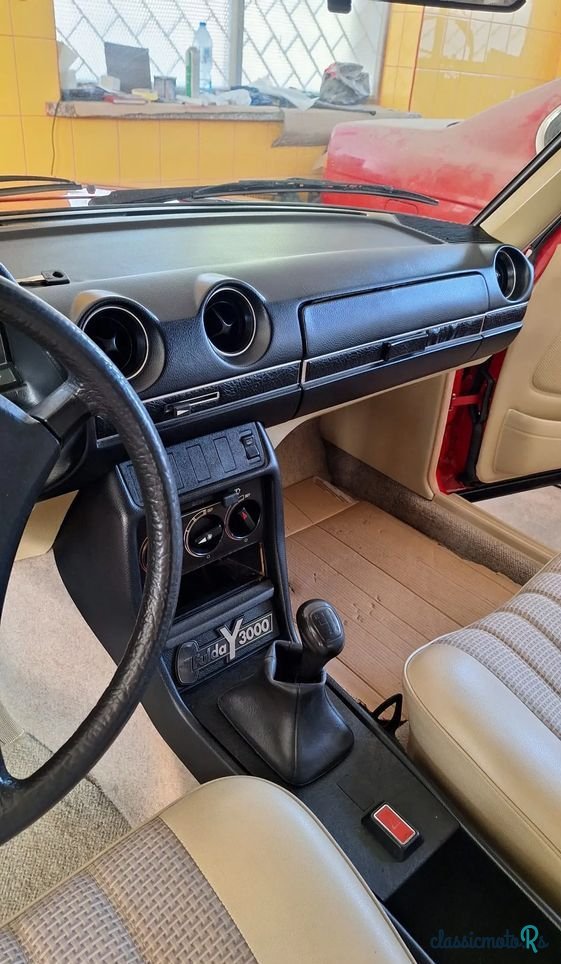 1976' Mercedes-Benz W123 photo #4