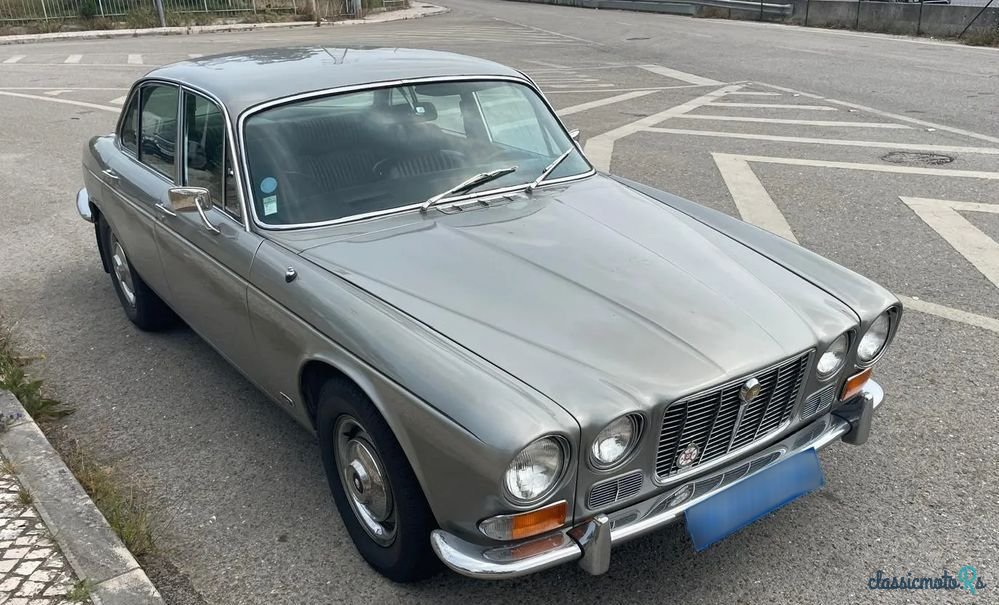 1972' Jaguar XJ photo #4