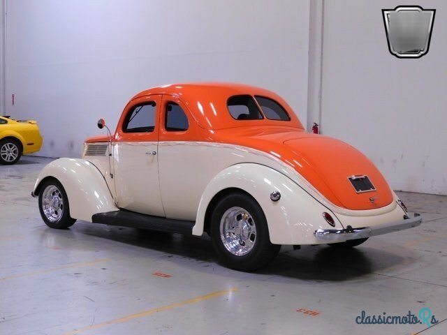 1937' Ford photo #3