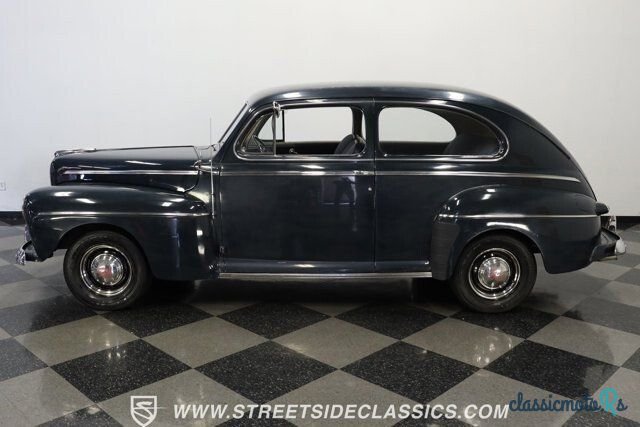 1946' Ford Super Deluxe photo #2