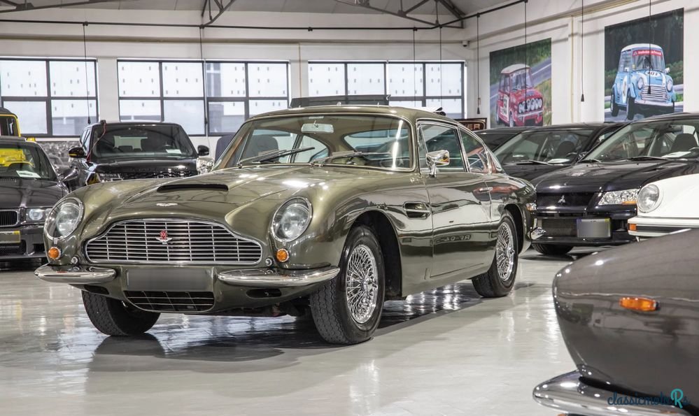 1968' Aston Martin DB6 Coupé photo #6