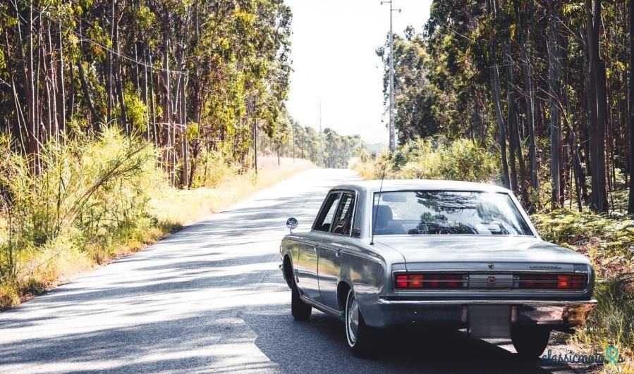 1970' Toyota Crown photo #2