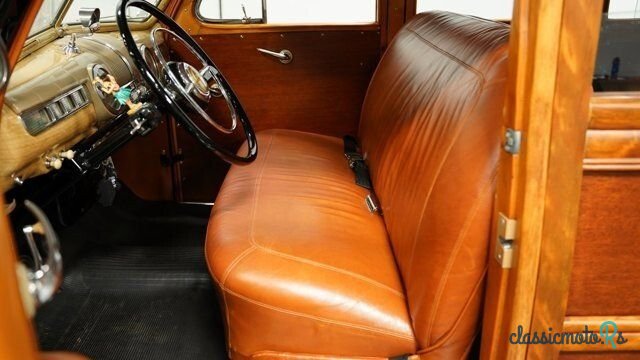 1948' Ford Super Deluxe photo #3