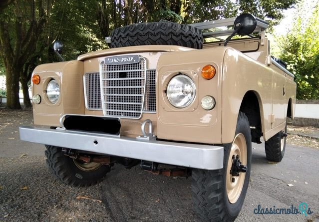 1977' Land Rover Serie III photo #2