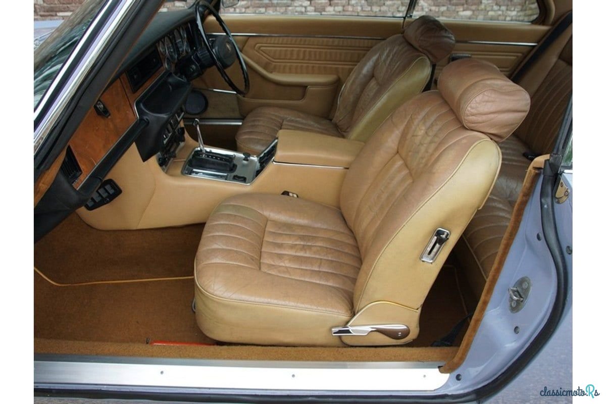 1975' Jaguar XJ photo #3