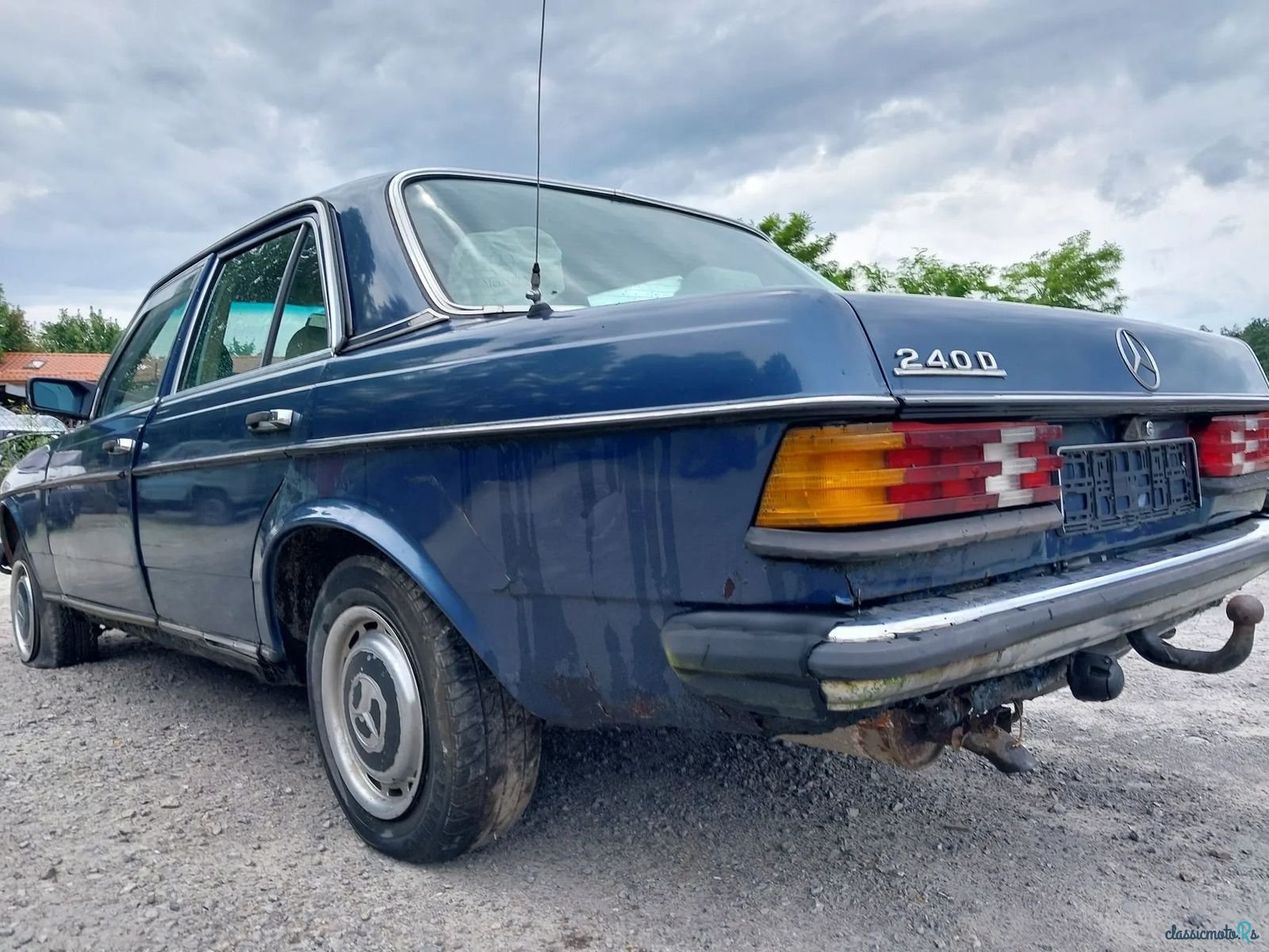 1976' Mercedes-Benz W123 photo #5