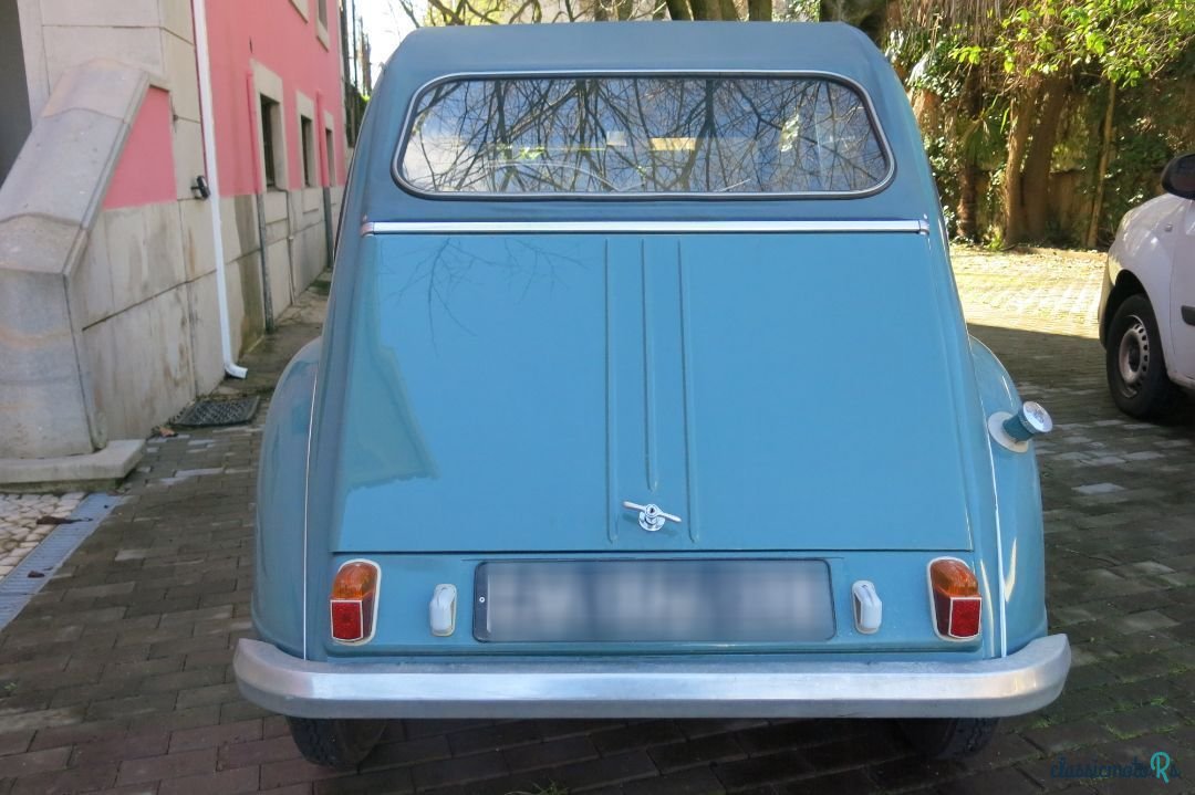 1960' Citroen 2CV photo #4