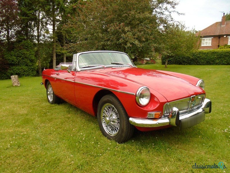 1971' MG MGB photo #1